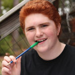 BITE-N-CHEW - Gryzak na kredkę lub ołówek - 14