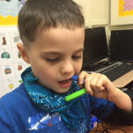 ARK KRYPTO-BITE  Gryzak, Naszyjnik w kształcie kryształu. - 24