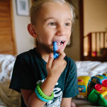 ARK BITE SABER Gryzak Naszyjnik - Miecz Świetlny - 24