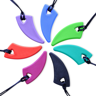 ARK Saber Tooth - Gryzak Naszyjnik w kształcie Zęba Tygrysa