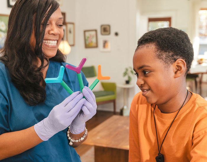 W jaki sposób Z-Vibe pomaga w terapii?